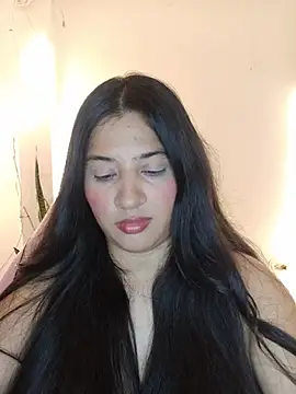 VALENTINA_ROUSE_ Adlı Modelin Canlı Sohbet Odası