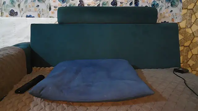 Chat soba uživo modela Real_Naira
