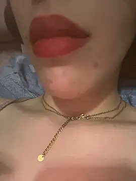 Živá chatovací místnost Mimisixo