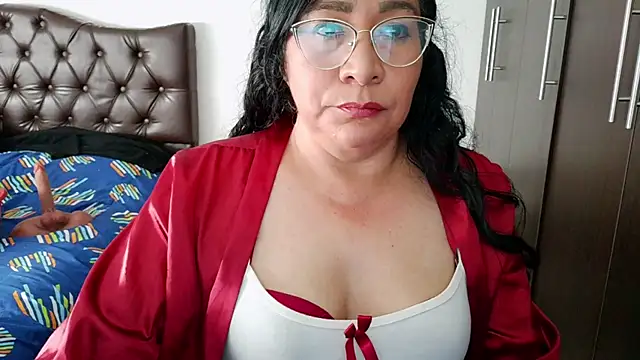 Grace_mature_milf's Live Chat Room
