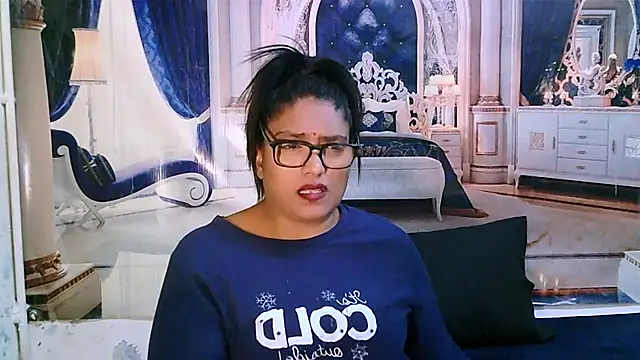 Živá chatovací místnost IndiaBlackPanther