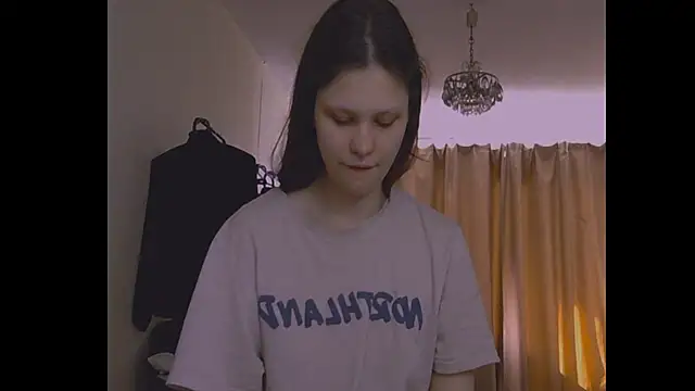 Lunliss' Live Chat Room