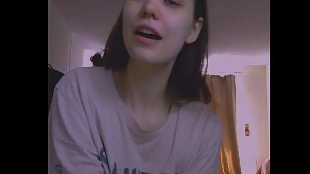 Lunliss' Live Chat Room