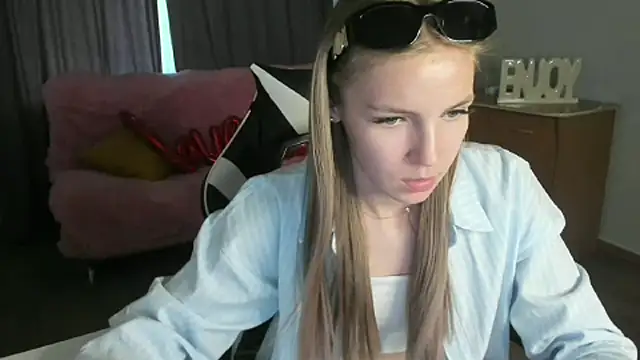 HitGyrl Adlı Modelin Canlı Sohbet Odası