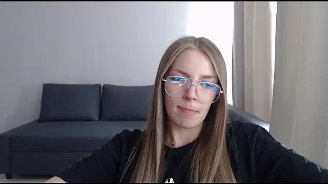 HitGyrl's Live Chat Room