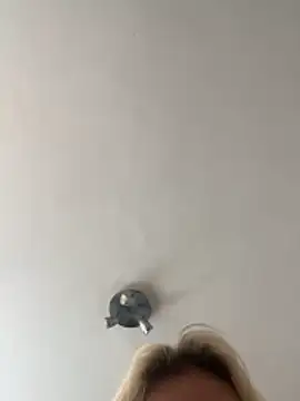 Živá chatovací místnost dirtydawneasy