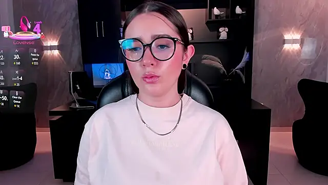 Онлайн чат SarahRhodes_