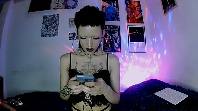 plutonbluemooon333 Live Chatraum