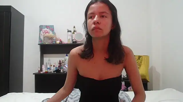 nathaly_jones_'s Live Chat Room