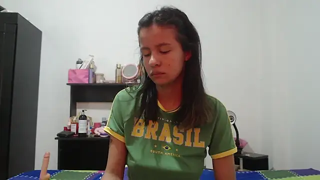 חדר צ'אט בשידור חי של nathaly_jones_
