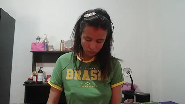 Chat soba uživo modela nathaly_jones_