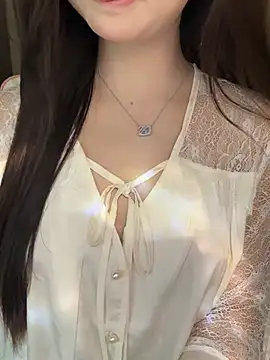 Nana_kute20 Adlı Modelin Canlı Sohbet Odası