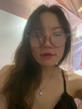 tttan1's Live Chat Room