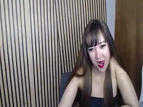 ur_petitejaya's Live Chat Room