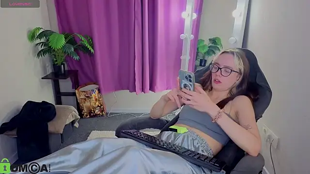 R0cket_bunny – Naživo chatovacia miestnosť