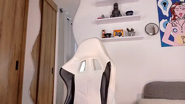 Pokój czatu na żywo – sara_queen10