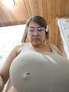 Živá chatovací místnost AlexxiaaMat
