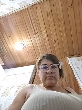 חדר צ'אט בשידור חי של AlexxiaaMat