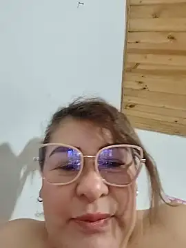غرفة دردشة AlexxiaaMat المباشرة