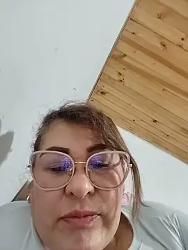 غرفة دردشة AlexxiaaMat المباشرة