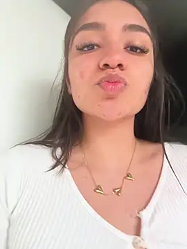 sweet_artemiis – Naživo XXX chat