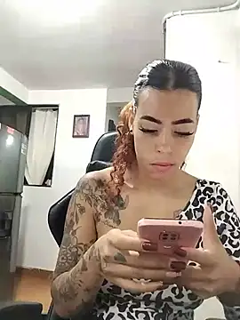 غرفة دردشة Pamelamiler__ المباشرة