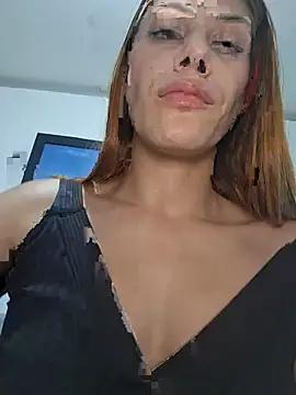 Elianasuarezz Adlı Modelin Canlı Sohbet Odası