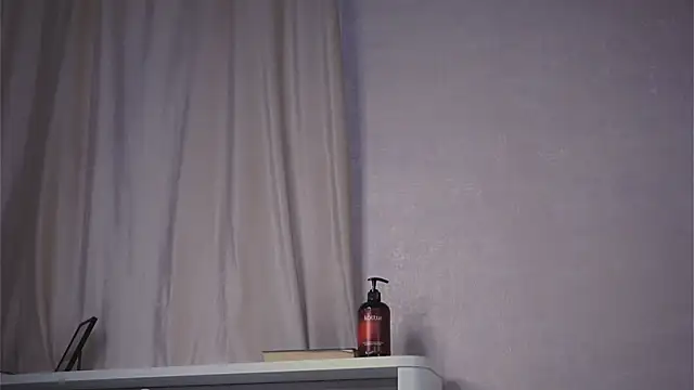 FalineBeacher Cameră chat live