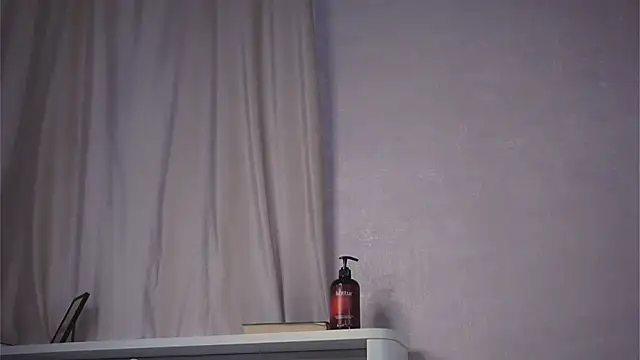 FalineBeacher Cameră chat live