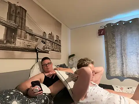 Curvy-Jinx Cameră chat live