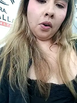 Sofia_Honey1 élő chatszobája