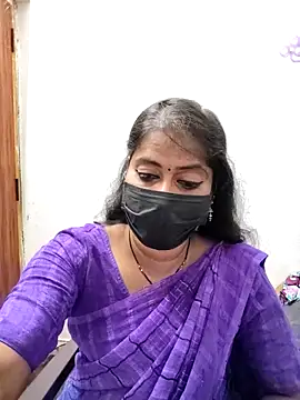 Sala de chat en directo de tamil_Sigappu_Roja