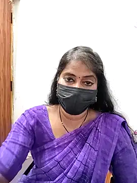 Chat ao vivo de tamil_Sigappu_Roja