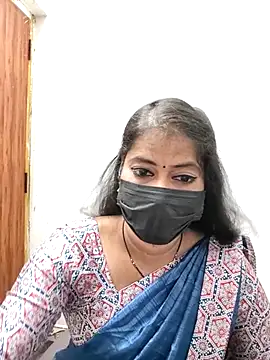tamil_Sigappu_Roja Adlı Modelin Canlı Sohbet Odası