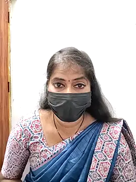 tamil_Sigappu_Roja 即時聊天室