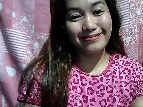 CreamyPussy30 Live Chatraum