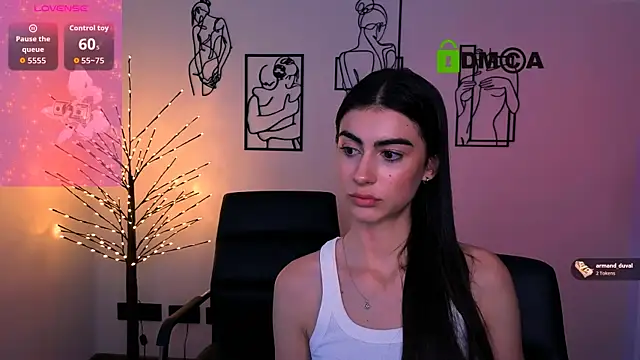 nekky_mouse Adlı Modelin Canlı Seks Kamerası Şovu
