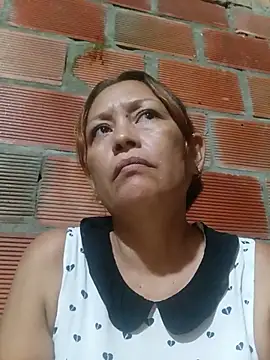 marinita13 Adlı Modelin Canlı Sohbet Odası