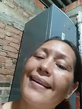 marinita13 Adlı Modelin Canlı Sohbet Odası