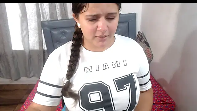 sarah_aguilar – Naživo XXX chat