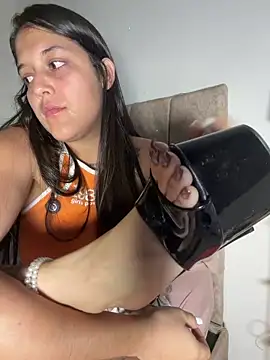 غرفة دردشة Ammberly__Adam23 المباشرة