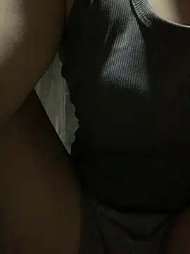 tithap Adlı Modelin Canlı Sohbet Odası
