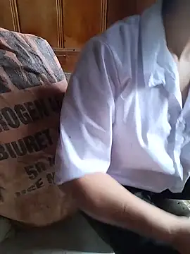 Tiyir597 Live Chatraum