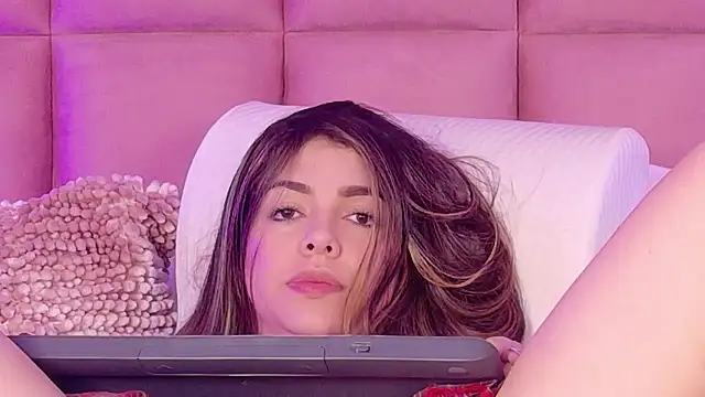 NathyMiller – Naživo XXX chat