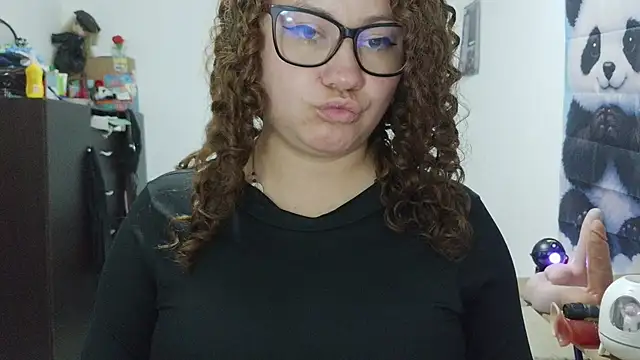 curly_greeneyed Cameră chat live