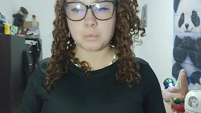 curly_greeneyed 即時聊天室