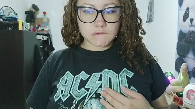 curly_greeneyed 실시간 채팅방