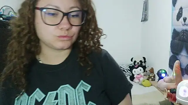 חדר צ'אט בשידור חי של curly_greeneyed
