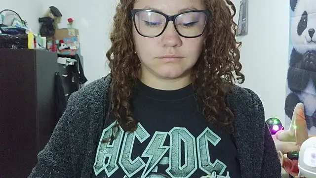 curly_greeneyed লাইভ চ্যাট রুম