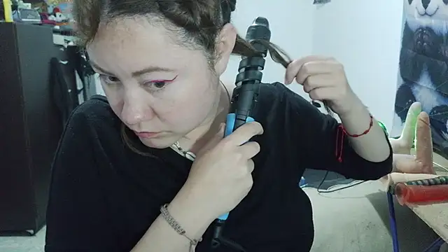 curly_greeneyed Cameră chat live